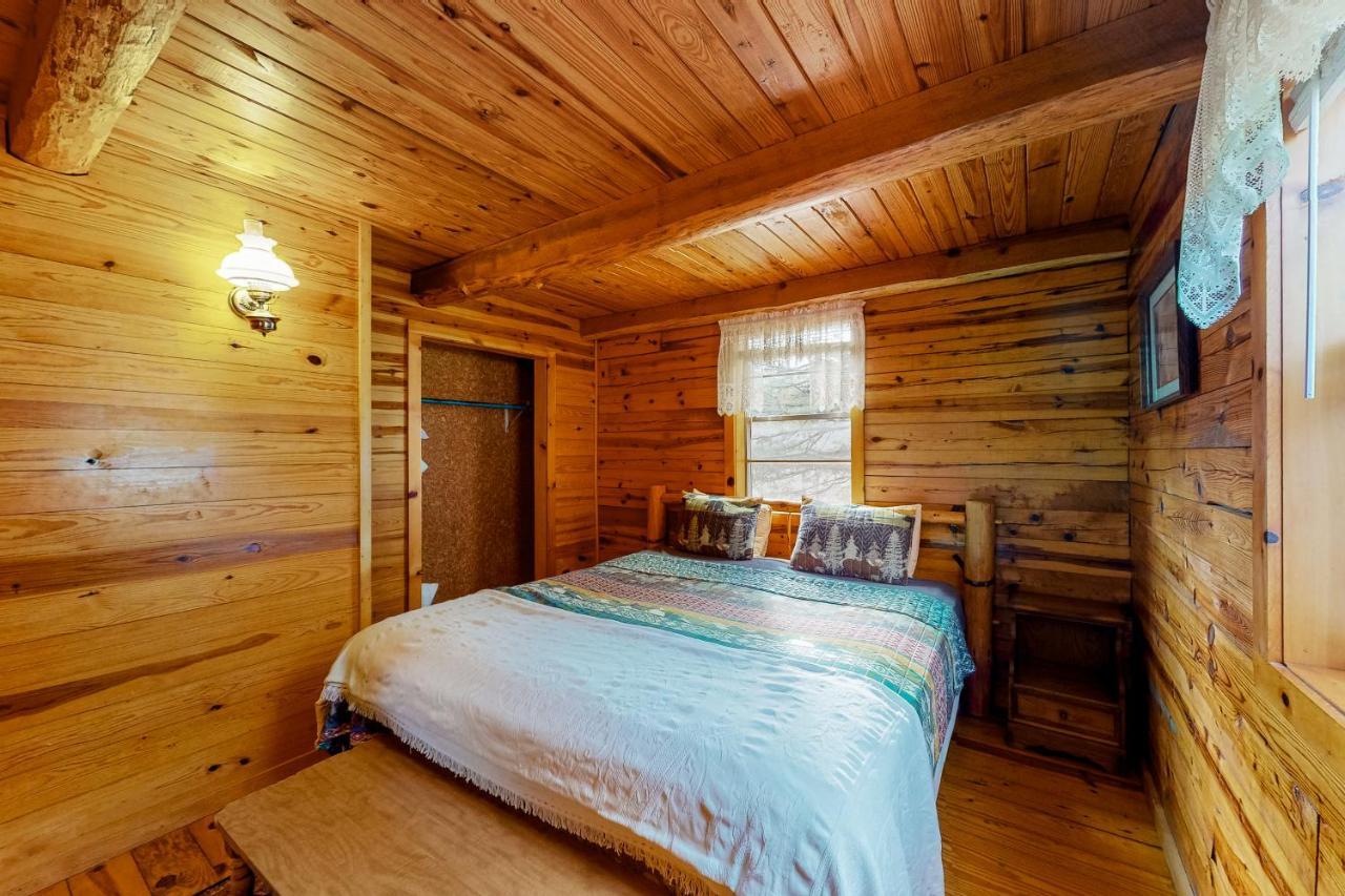 Charlie'S Ol' Fishing Cabin Юрика Спрингс Экстерьер фото